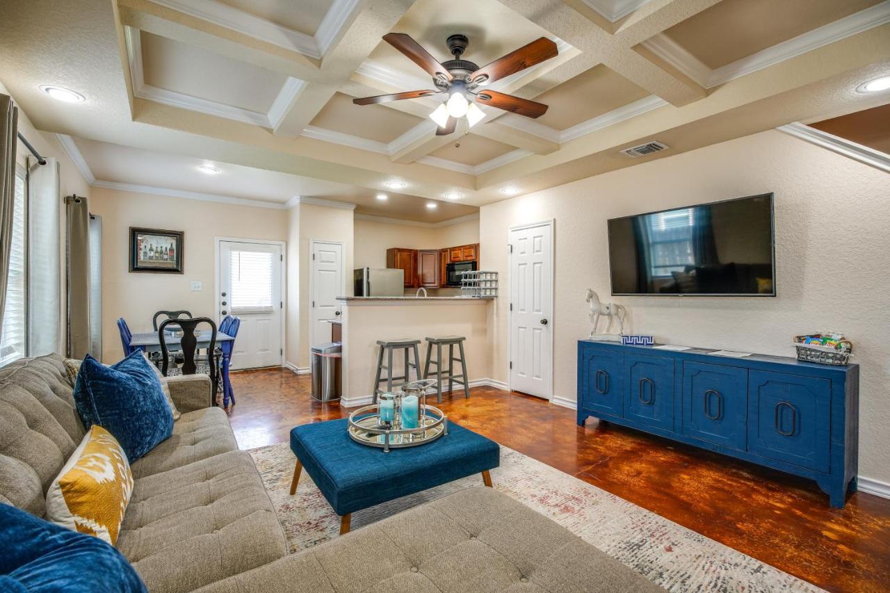 San Antonio Townhome About 2 Mi To Aquarium! المظهر الخارجي الصورة