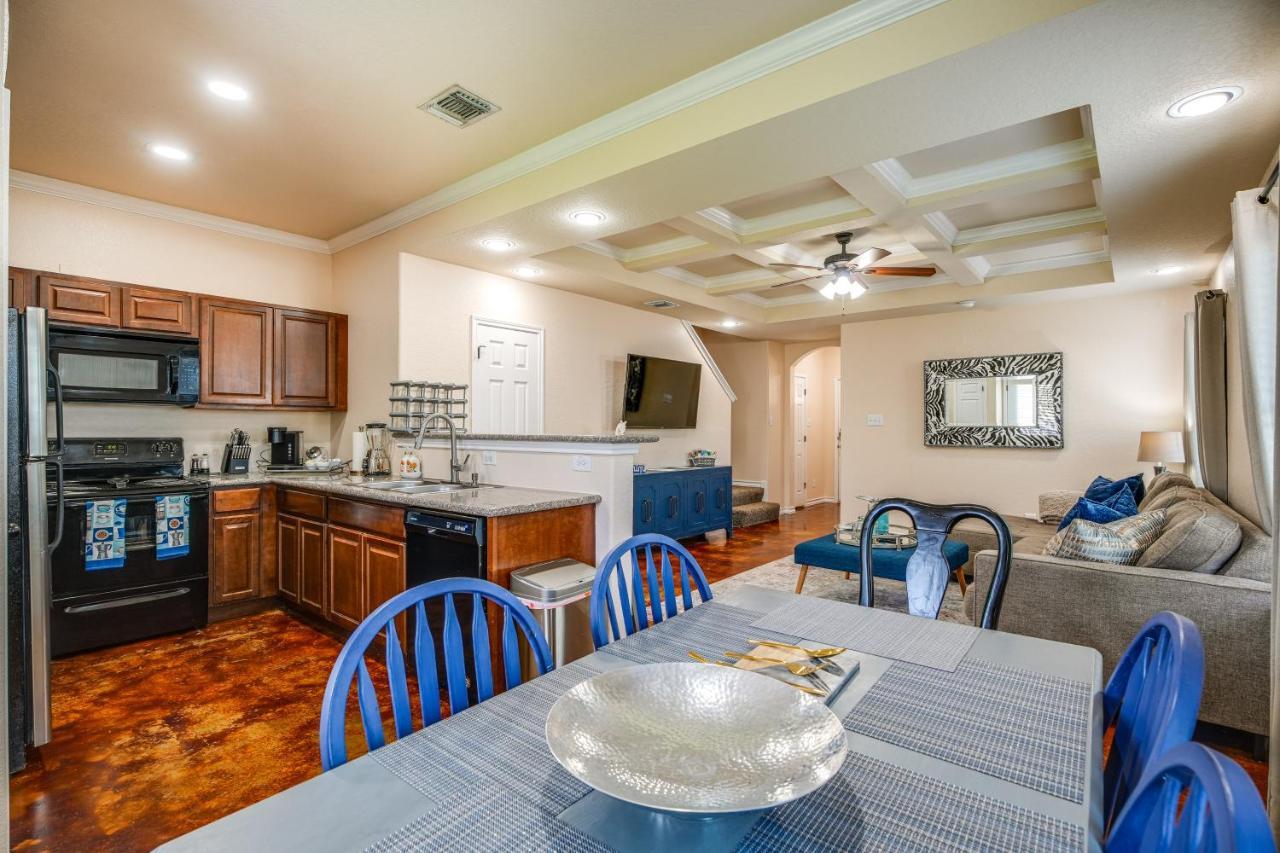 San Antonio Townhome About 2 Mi To Aquarium! المظهر الخارجي الصورة